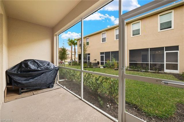 2934 Citrus ST, Naples, FL 34120