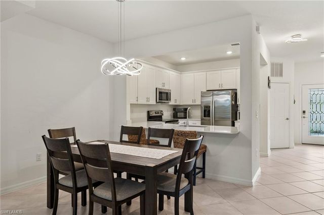 2934 Citrus ST, Naples, FL 34120