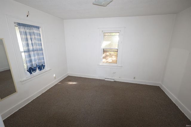 1617 E 4th Street, Mishawaka, IN 46544