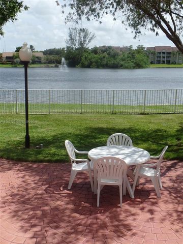 2810 N Oakland Forest Dr 313, Oakland Park, FL 33309