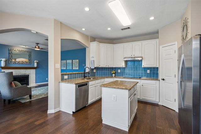 401 Winged Foot Lane, Garland, TX 75044