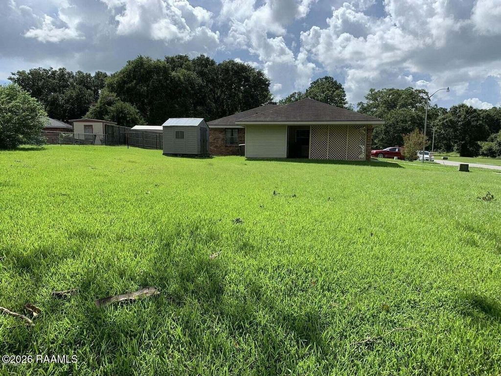 101 Bell North Drive, Lafayette, LA 70507
