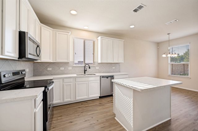 1926 Trace Drive, Aubrey, TX 76227