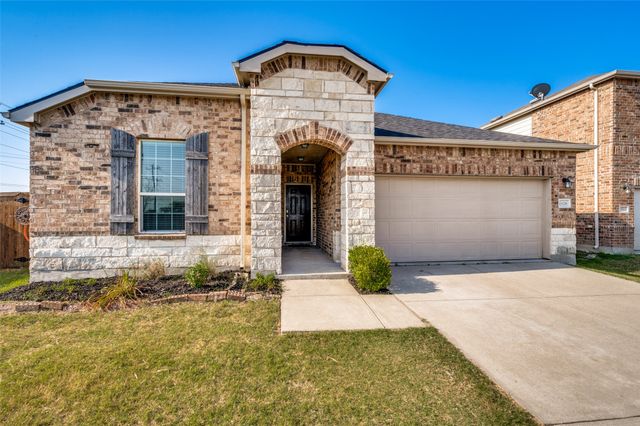 1926 Trace Drive, Aubrey, TX 76227