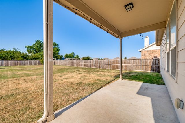 1926 Trace Drive, Aubrey, TX 76227
