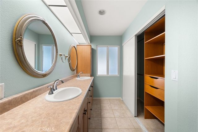 28851 Thornhill, Sun City, CA 92586