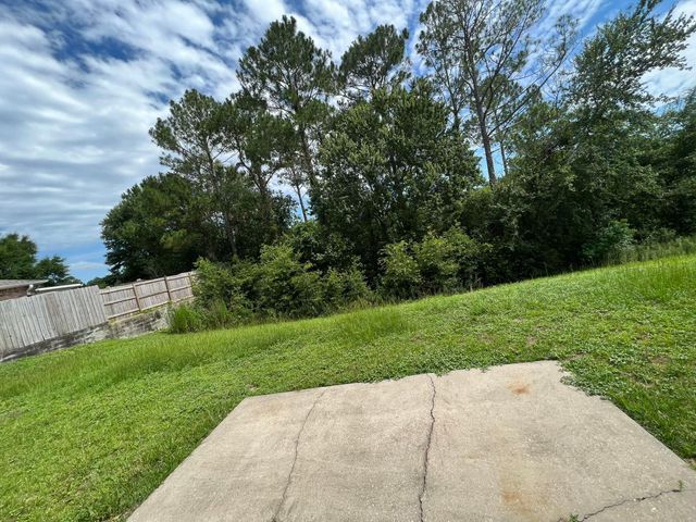 326 Tislow Drive, Crestview, FL 32536