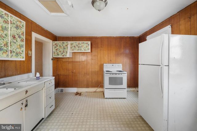 59 N PENN ST, Clifton Heights, PA 19018