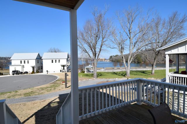 3226 Hardin Road, Guntersville, AL 35976