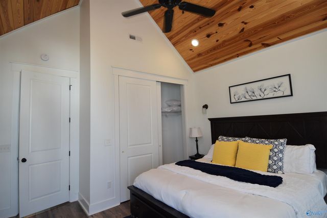 3226 Hardin Road, Guntersville, AL 35976