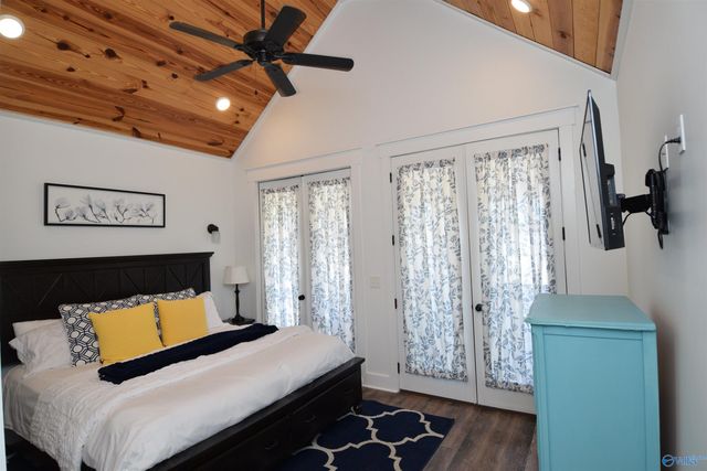 3226 Hardin Road, Guntersville, AL 35976