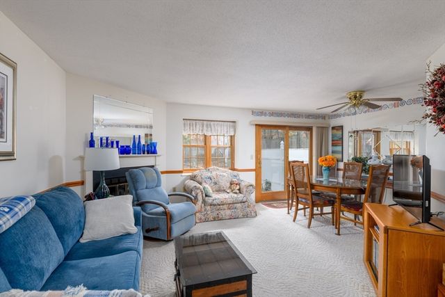 177 Chapman Pl 177, Leominster, MA 01453