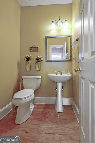 100 Clydesdale Court, Tyrone, GA 30290