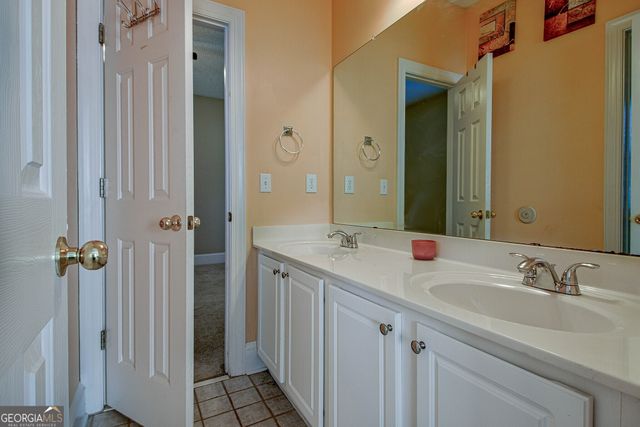 100 Clydesdale Court, Tyrone, GA 30290