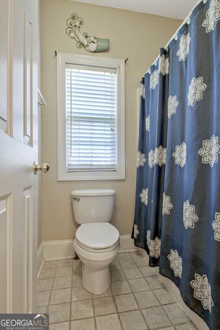 100 Clydesdale Court, Tyrone, GA 30290