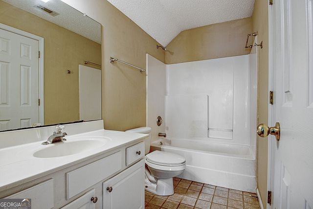 100 Clydesdale Court, Tyrone, GA 30290