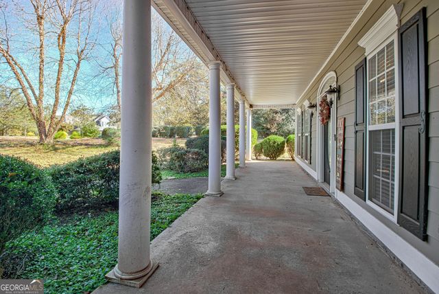 100 Clydesdale Court, Tyrone, GA 30290