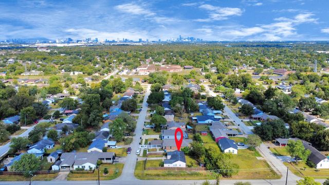10209 Cathedral Drive, Houston, TX 77051