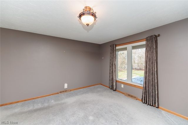 45 River Road, Hinckley, OH 44233