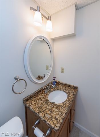 45 River Road, Hinckley, OH 44233