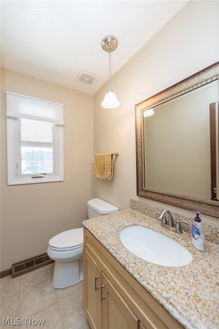 45 River Road, Hinckley, OH 44233