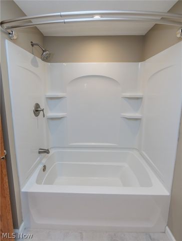 45 River Road, Hinckley, OH 44233