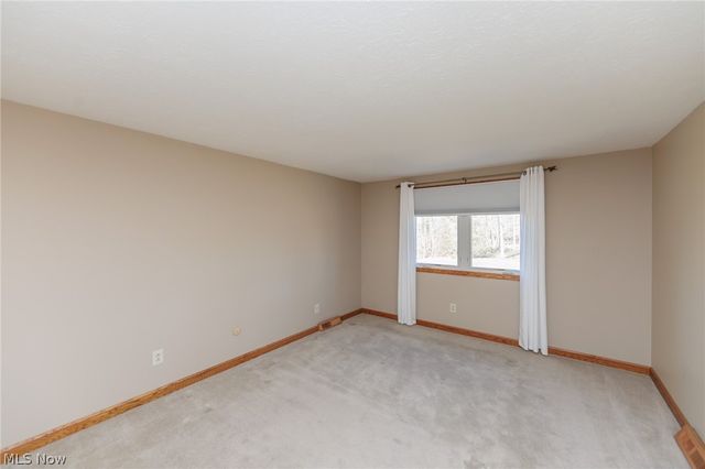 45 River Road, Hinckley, OH 44233