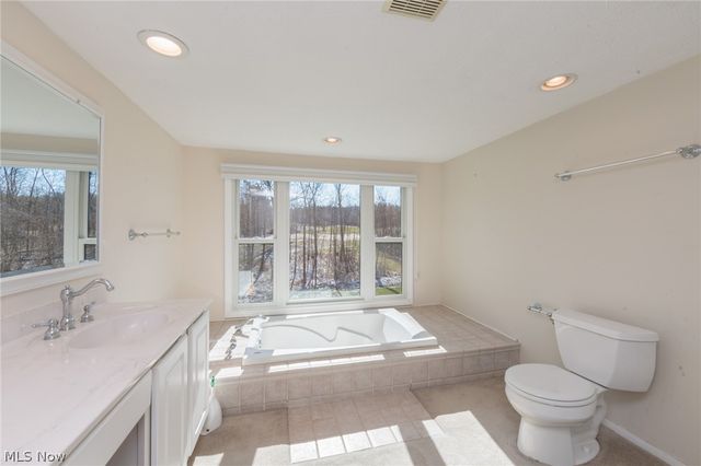 45 River Road, Hinckley, OH 44233