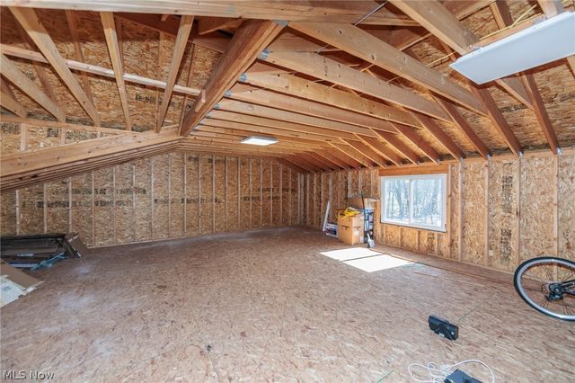 45 River Road, Hinckley, OH 44233