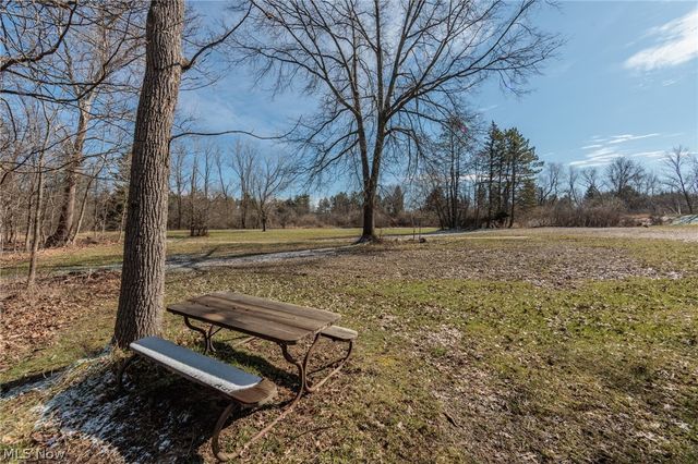 45 River Road, Hinckley, OH 44233