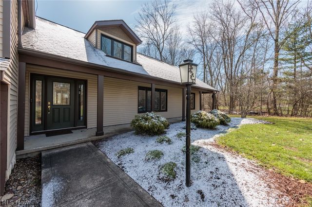 45 River Road, Hinckley, OH 44233