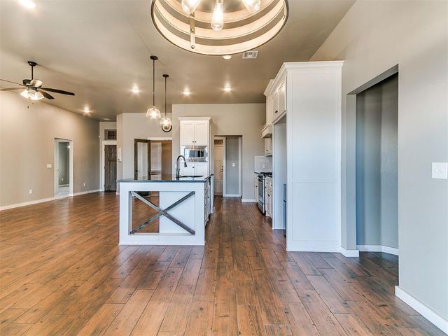 3600 Upland Ridge Drive, Yukon, OK 73099