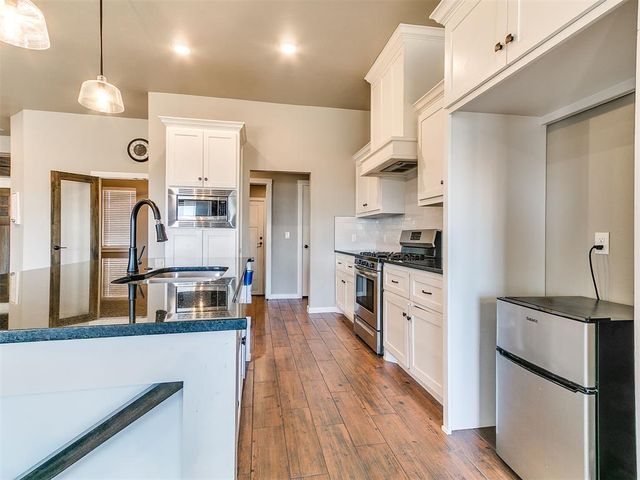 3600 Upland Ridge Drive, Yukon, OK 73099