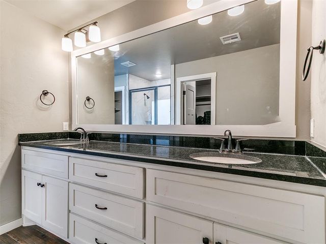 3600 Upland Ridge Drive, Yukon, OK 73099