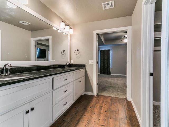 3600 Upland Ridge Drive, Yukon, OK 73099