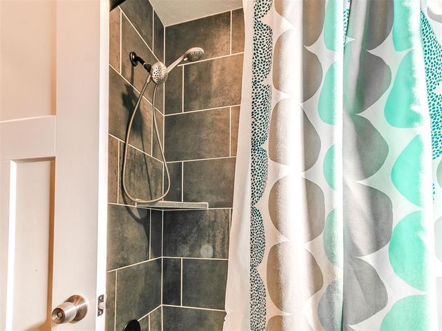 3600 Upland Ridge Drive, Yukon, OK 73099