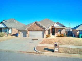 3600 Upland Ridge Drive, Yukon, OK 73099