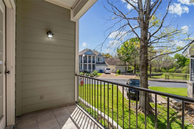 411 W St Elmo RD 24, Austin, TX 78745