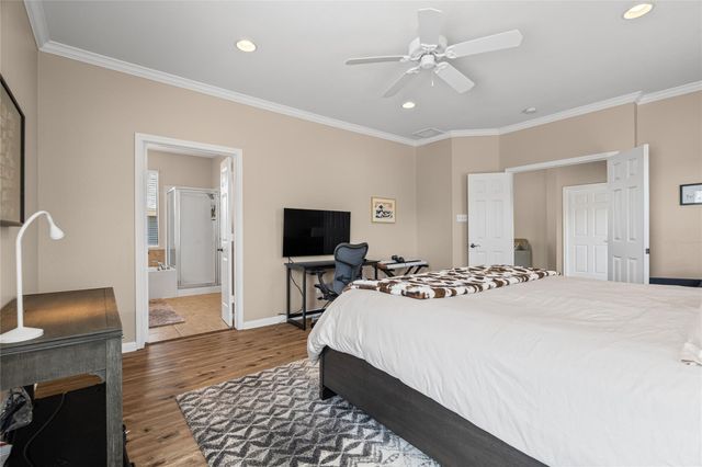 411 W St Elmo RD 24, Austin, TX 78745