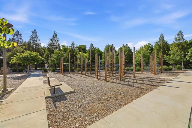 5752 Vibrant Loop, San Jose, CA 95119