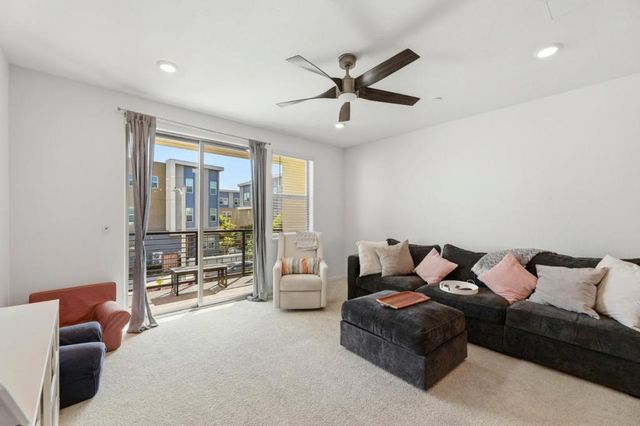 5752 Vibrant Loop, San Jose, CA 95119