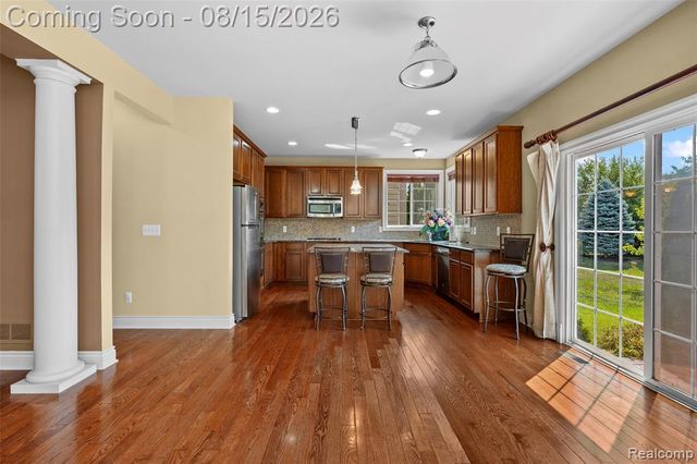 3809 Yorba Linda Boulevard, Royal Oak, MI 48073