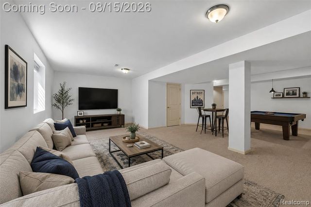 3809 Yorba Linda Boulevard, Royal Oak, MI 48073