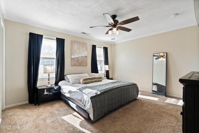 2000 Hunters Ridge Drive, Midway Park, NC 28544