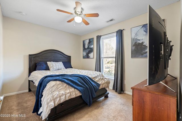 2000 Hunters Ridge Drive, Midway Park, NC 28544