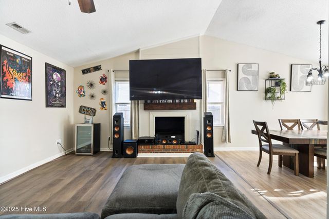 2000 Hunters Ridge Drive, Midway Park, NC 28544