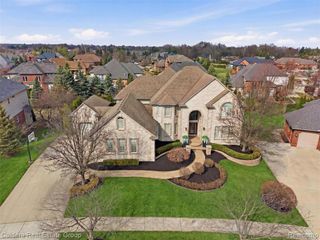 7219 Vista Drive, Shelby Twp, MI 48316