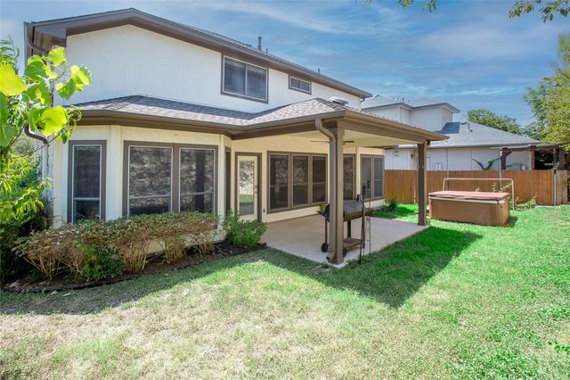 6914 Thorncliffe DR, Austin, TX 78731