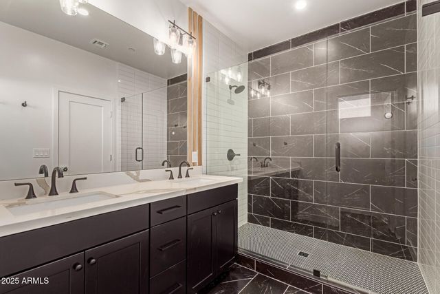 825 N 9TH Avenue 10, Phoenix, AZ 85007