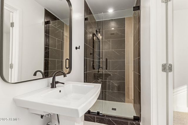 825 N 9TH Avenue 10, Phoenix, AZ 85007